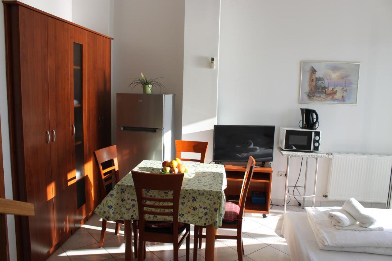 Pile Apartments 3 โอมิช ภายนอก รูปภาพ